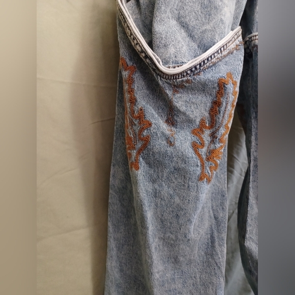 A Fashion Nova Embroider Lets Ride Western Boot Convertable Straight Leg Jeans - Picture 4 of 16